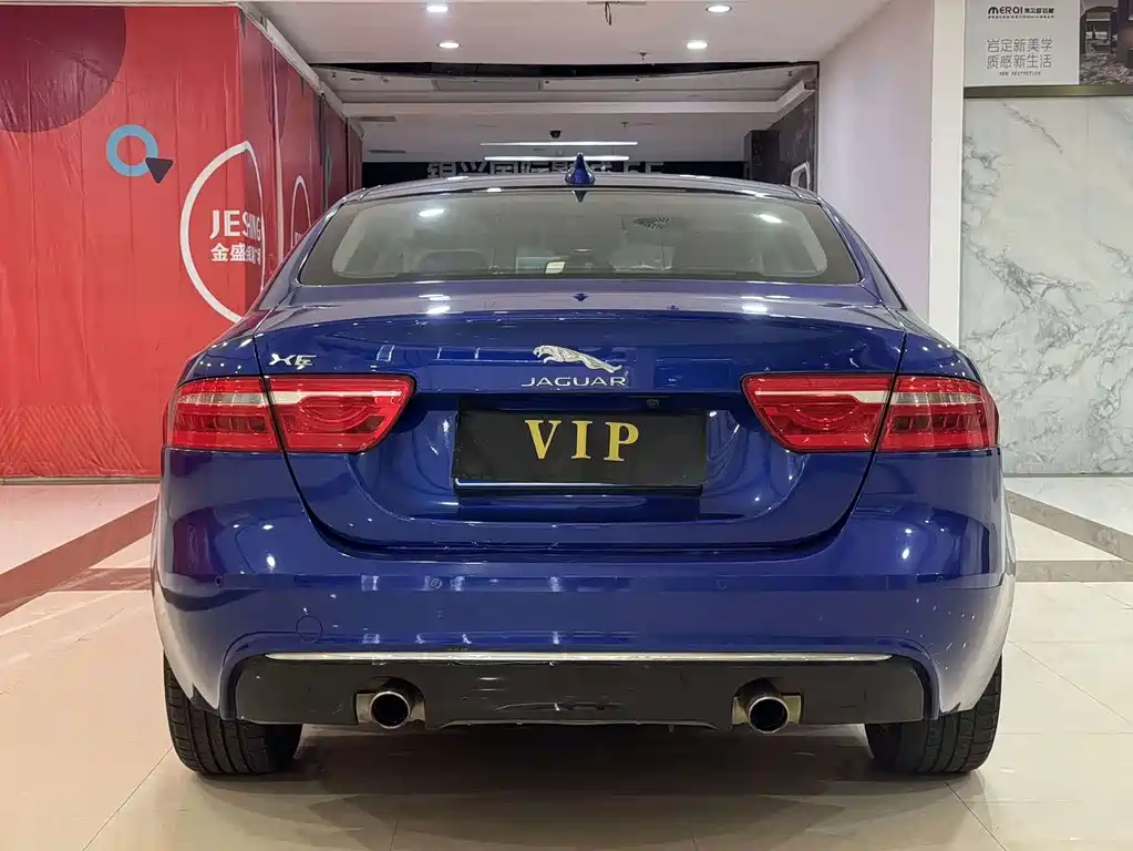 Jaguar XEL 2018 — фото 17