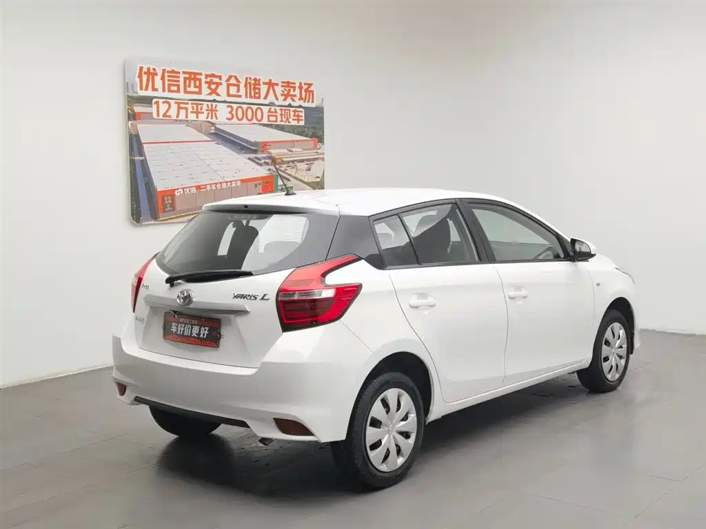 Toyota Yaris L 2019 — фото 3