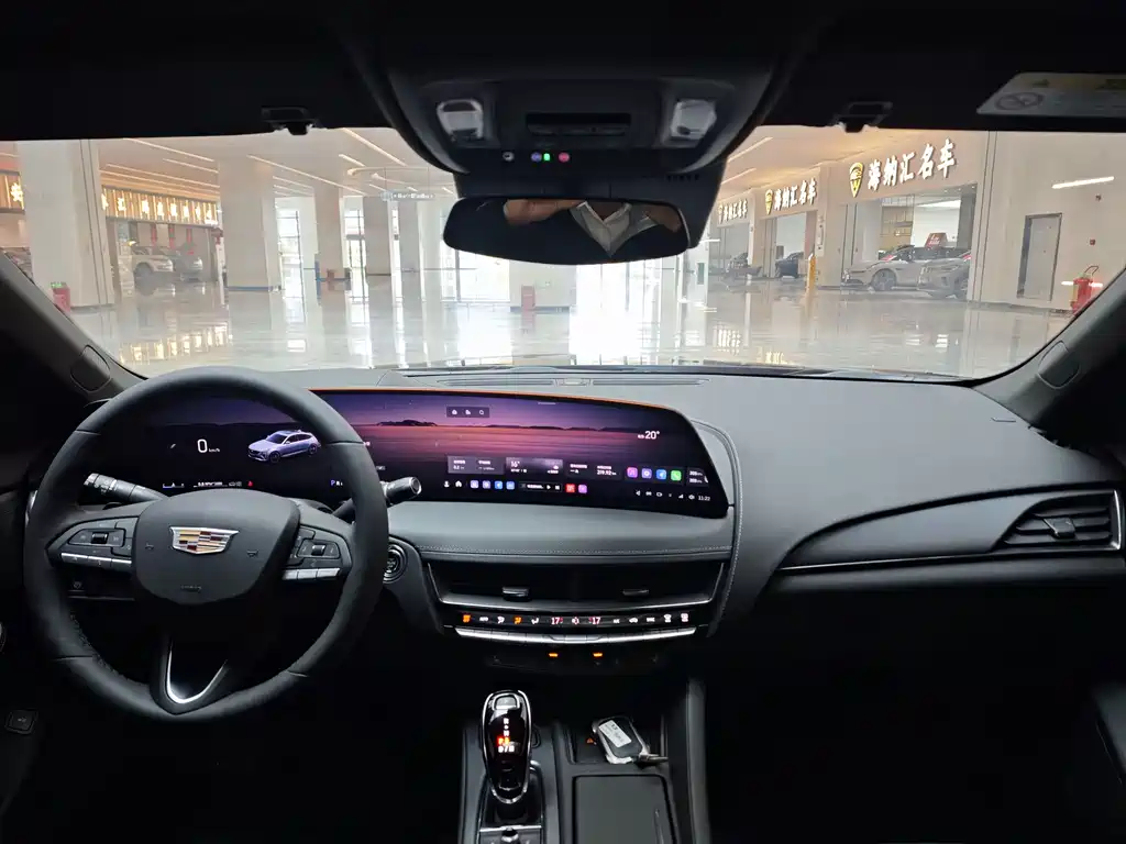 Cadillac CT5 2025 — фото 12