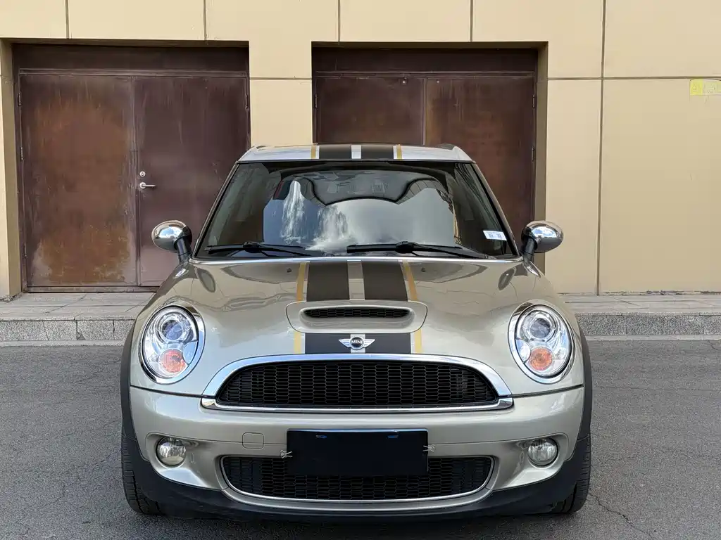 MINI Clubman 2010 — фото 2