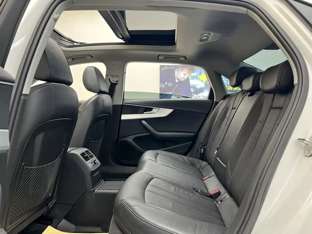 Audi A4L 2017