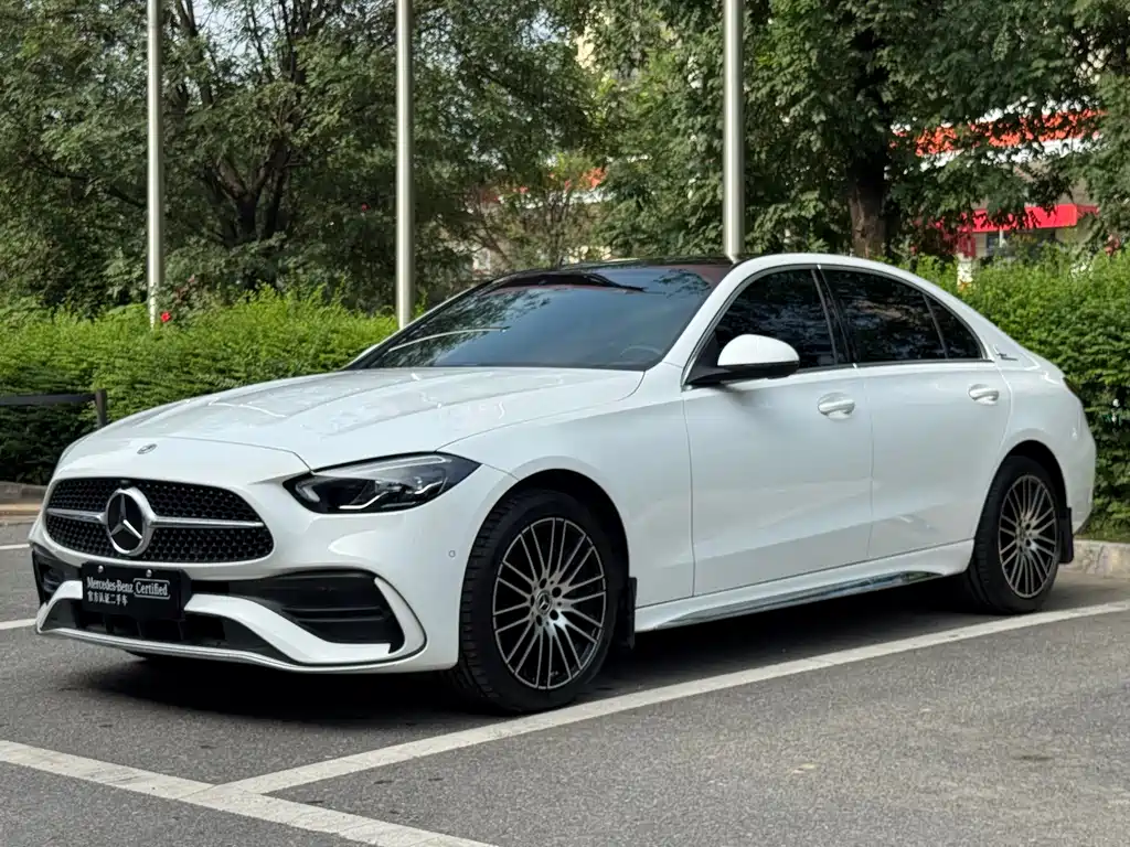 Mercedes-Benz C-Class 2024 — фото 1