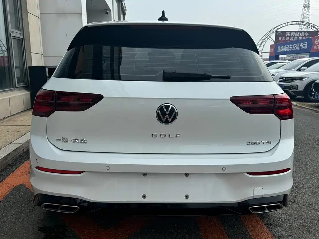 Volkswagen Golf 2022