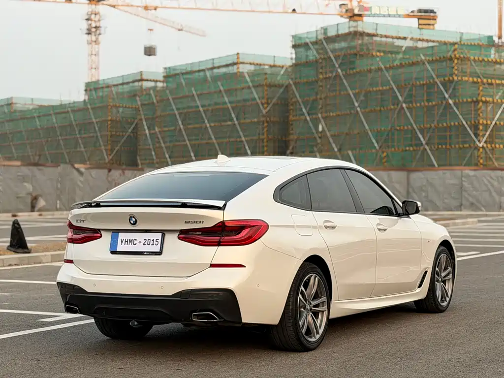 BMW 6 Series GT 2019 — фото 21