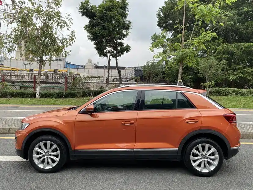 Volkswagen T-Roc 2018 — фото 3