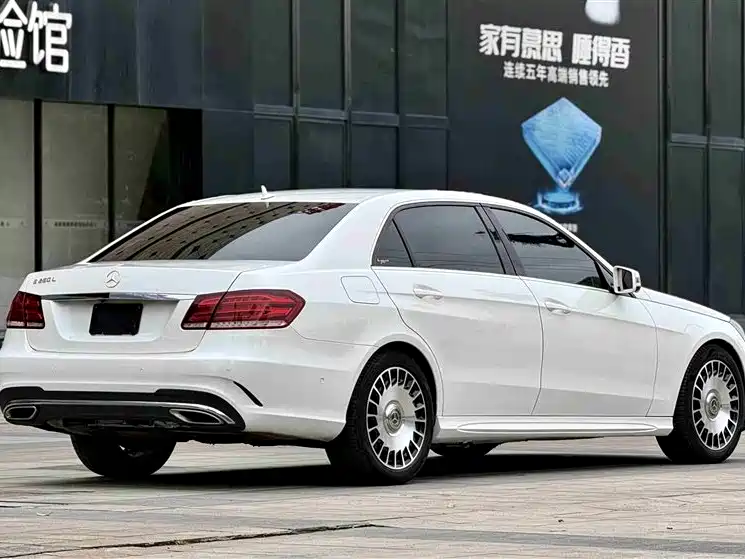 Mercedes-Benz E-Class 2016 — фото 3