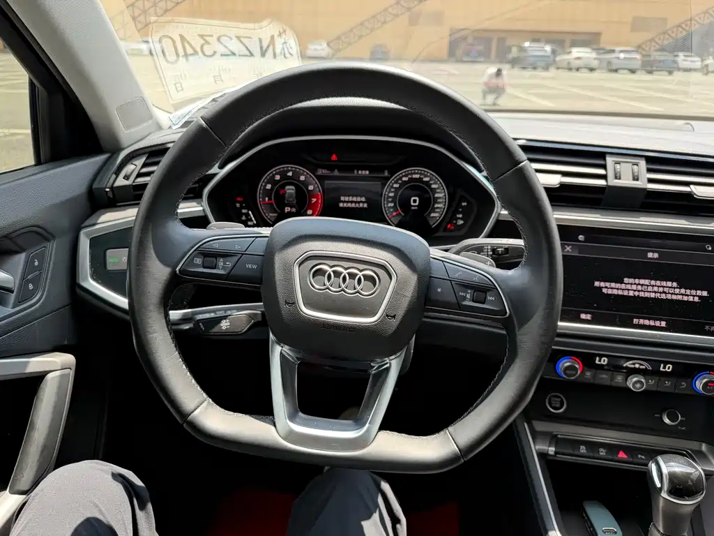 Audi Q3 2023 — фото 21