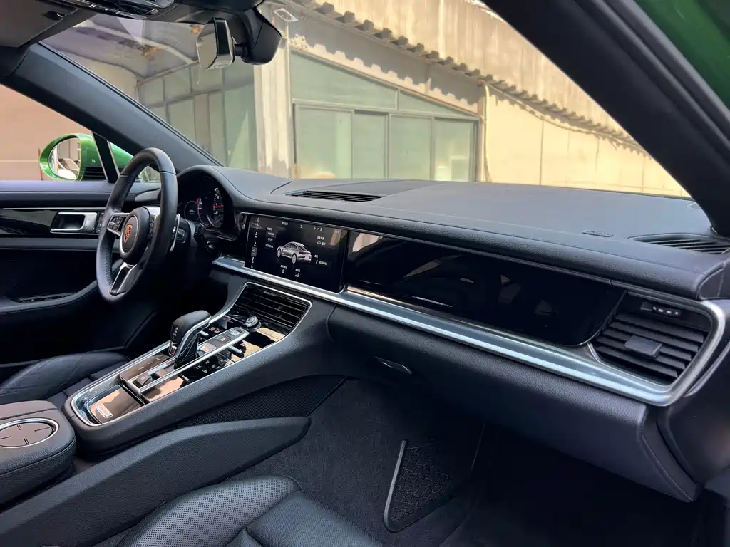 Porsche Panamera 2019 — фото 11