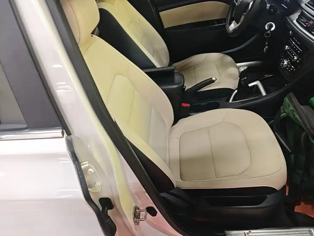 Changan V7 2017 — фото 25