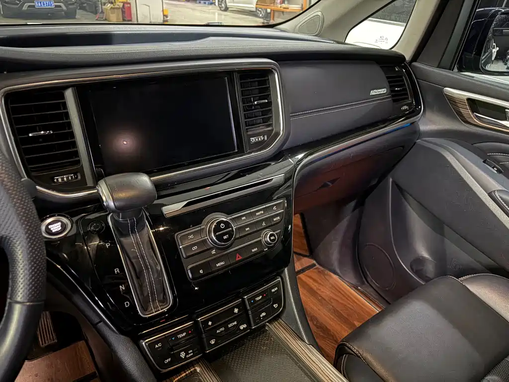 GAC Motor Trumpchi M8 2020 — фото 11