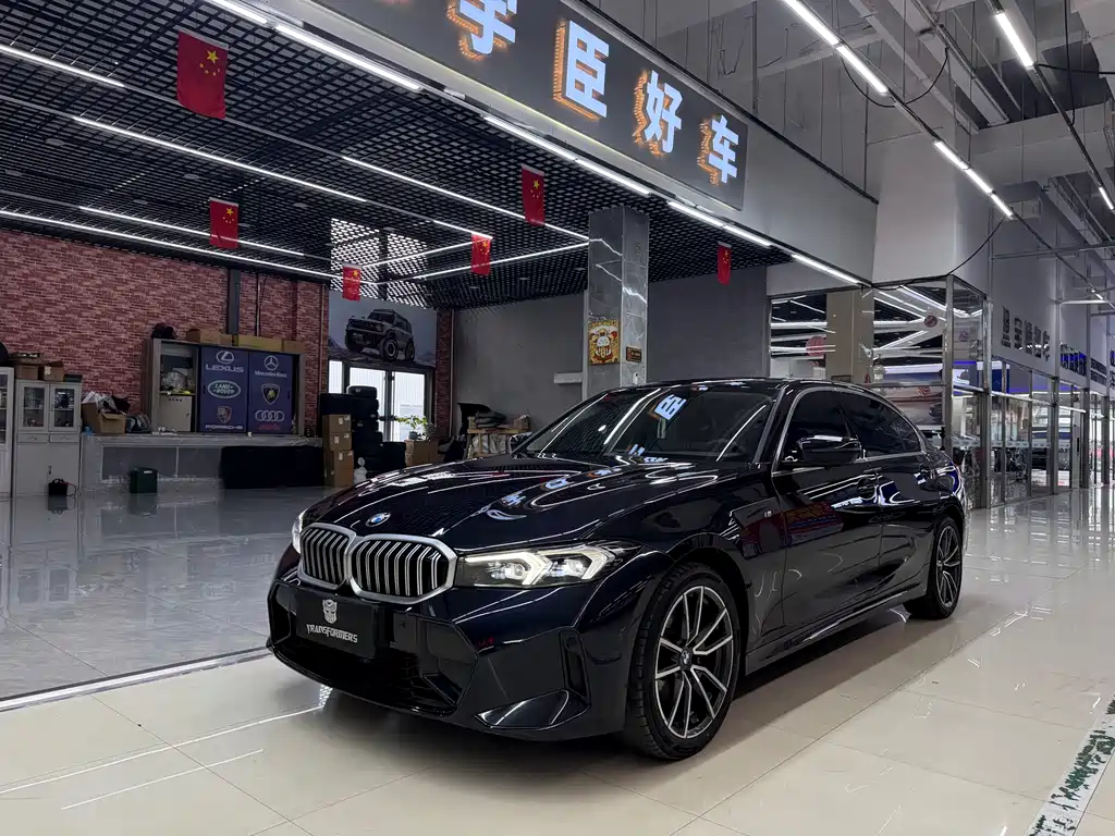 BMW 3 Series 2023 — фото 1