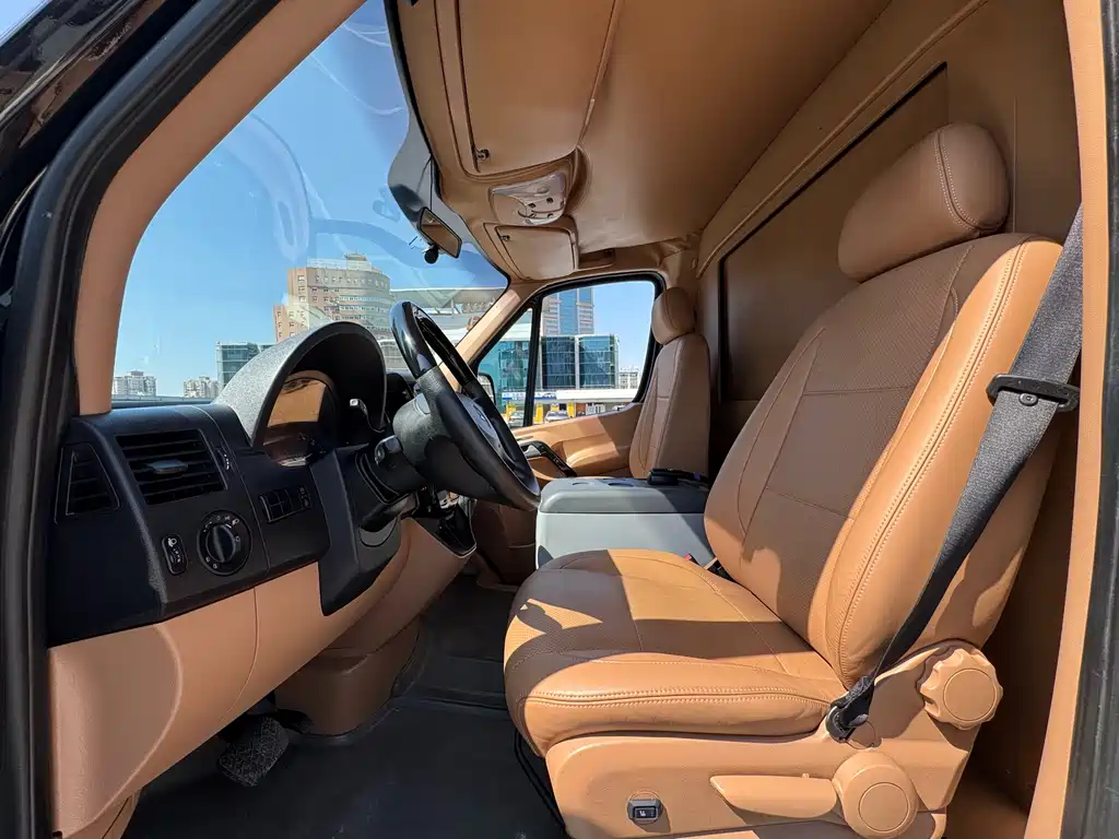 Mercedes-Benz Sprinter 2017 — фото 25