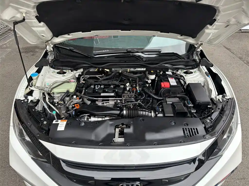 Honda Civic 2020 — фото 18