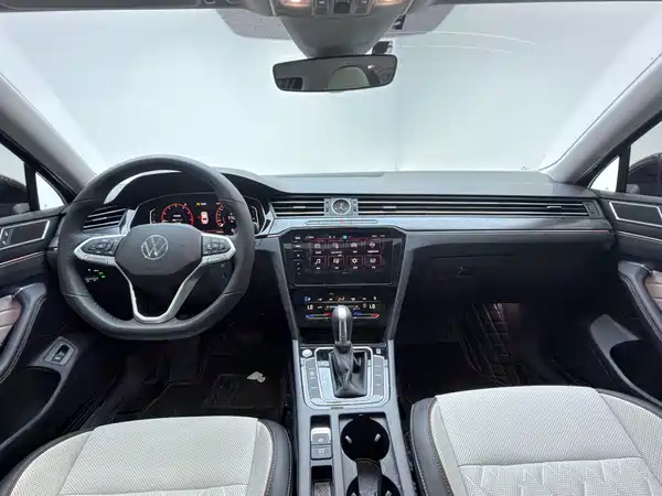 Volkswagen Magotan 2026