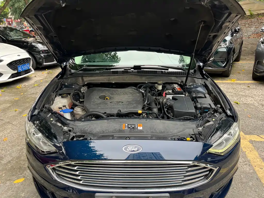 Ford Mondeo 2018 — фото 15