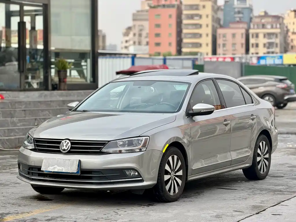 Volkswagen Sagitar 2017