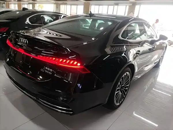 Audi A7L 2026