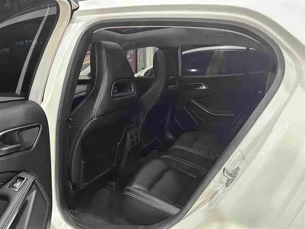 Mercedes-Benz GLA 2019