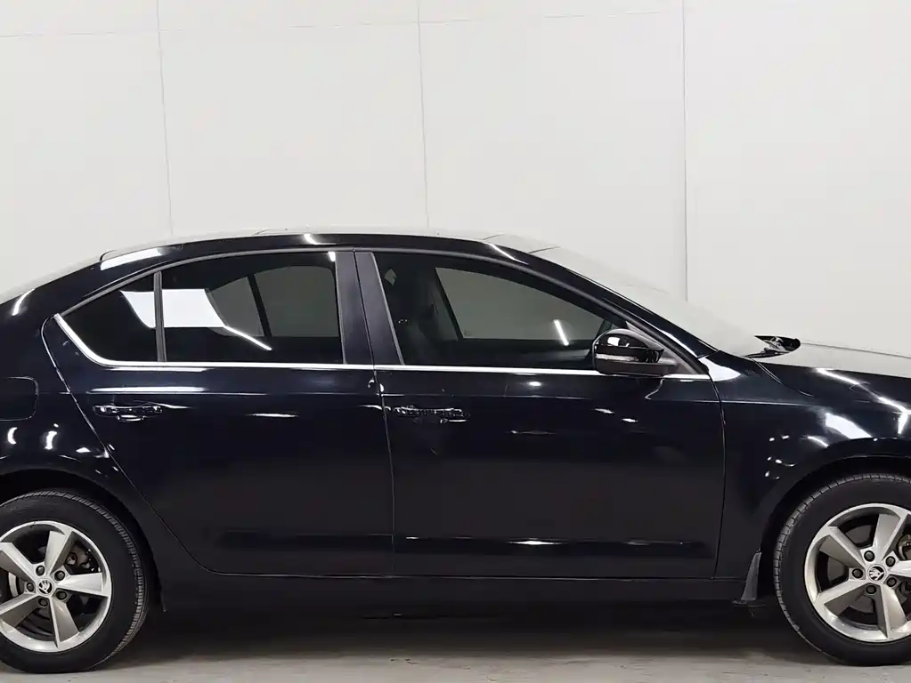 Skoda Octavia 2016 — фото 7