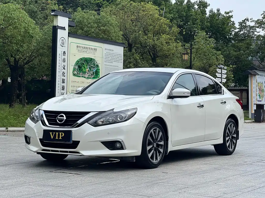 Nissan Teana 2017 — фото 1