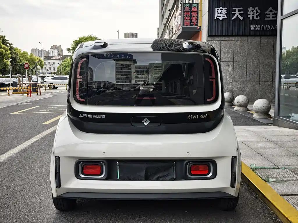 Baojun KiWi EV 2022 — фото 8