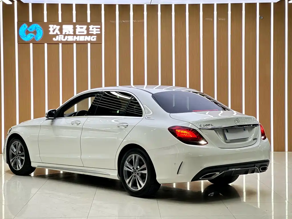 Mercedes-Benz C-Class 2020 — фото 19