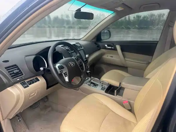 Toyota Highlander 2015