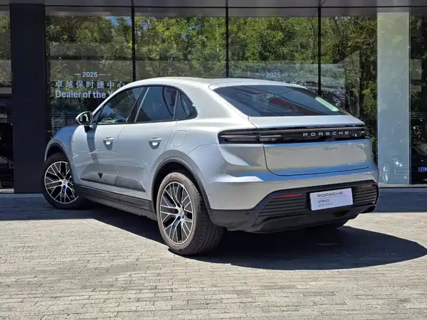 Porsche Macan New Energy 2026