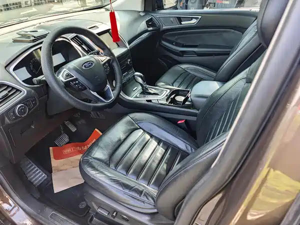 Ford Edge 2015