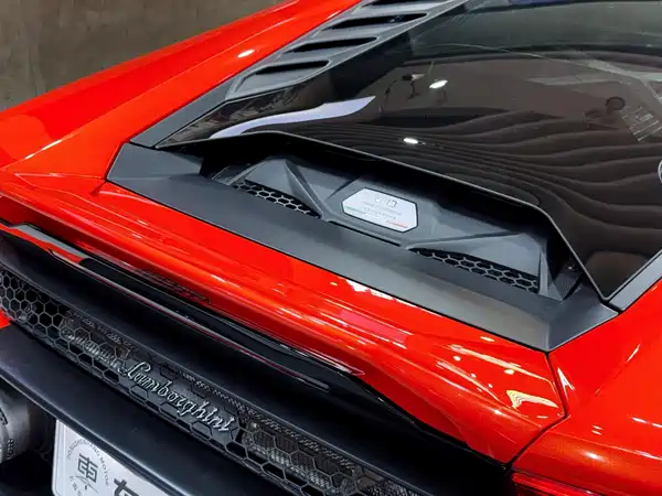 Lamborghini Huracan 2021