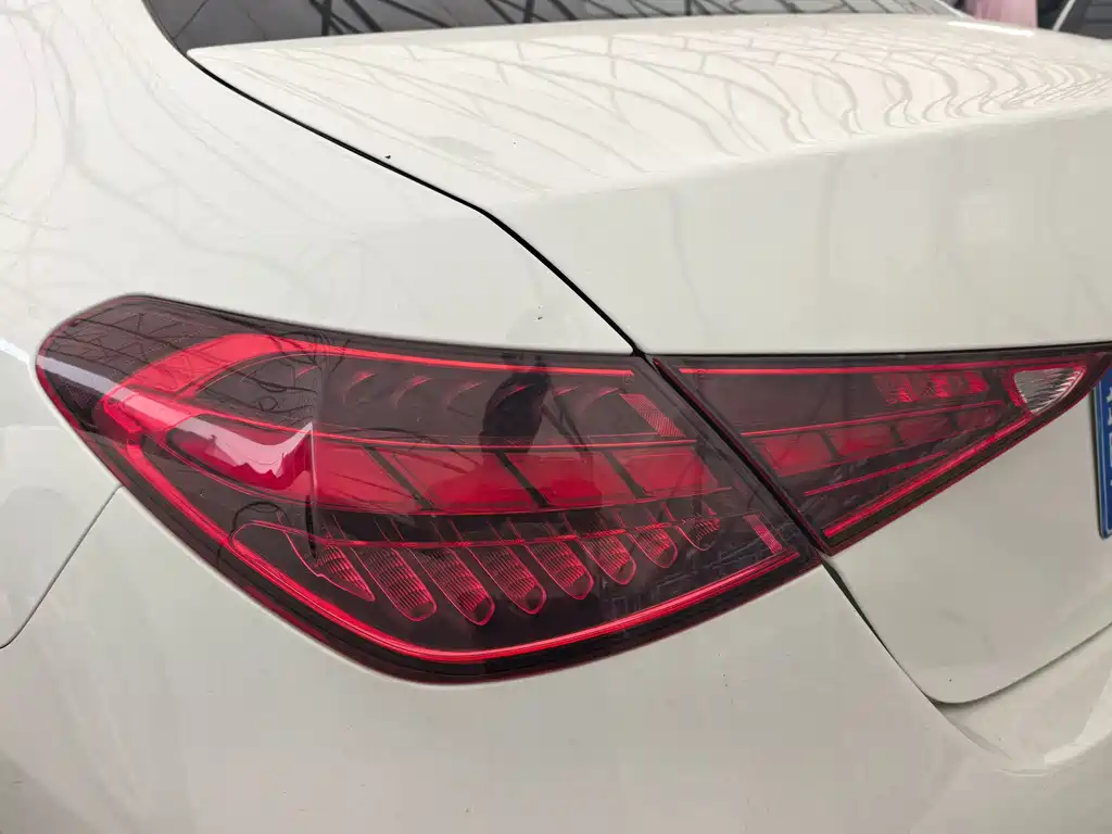 Mercedes-Benz C-Class 2023 — фото 15