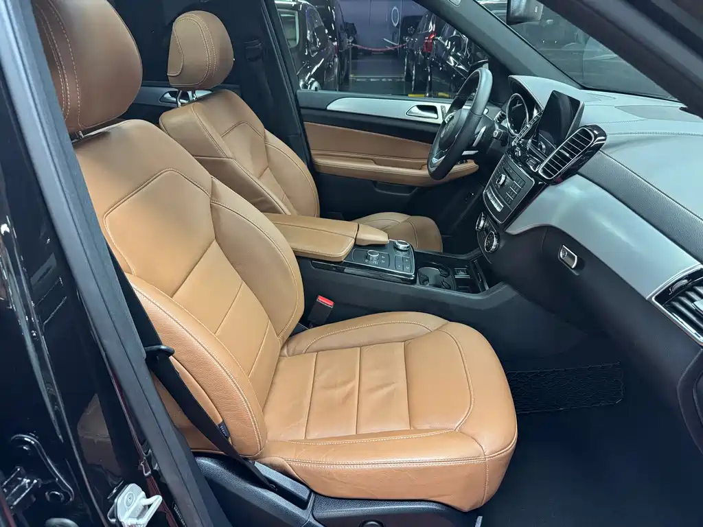 Mercedes-Benz GLE AMG 2017 — фото 22