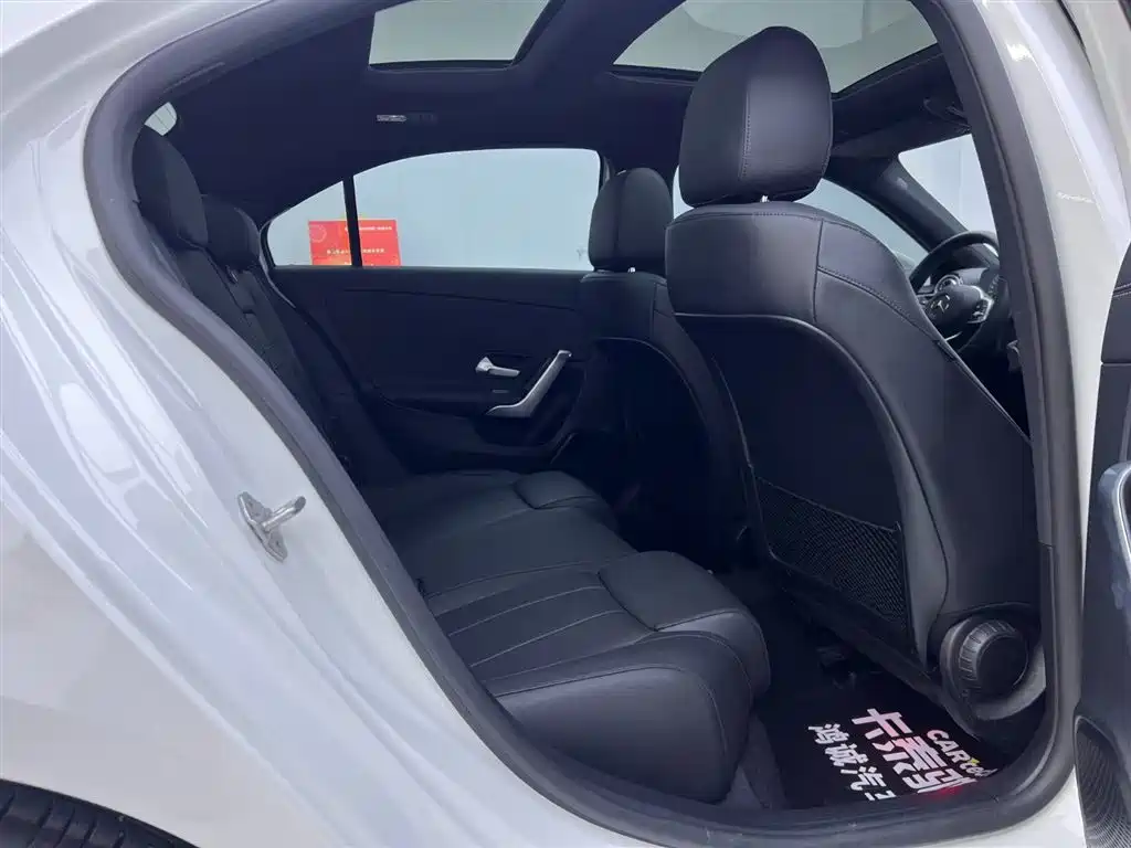 Mercedes-Benz A-Class 2022 — фото 19