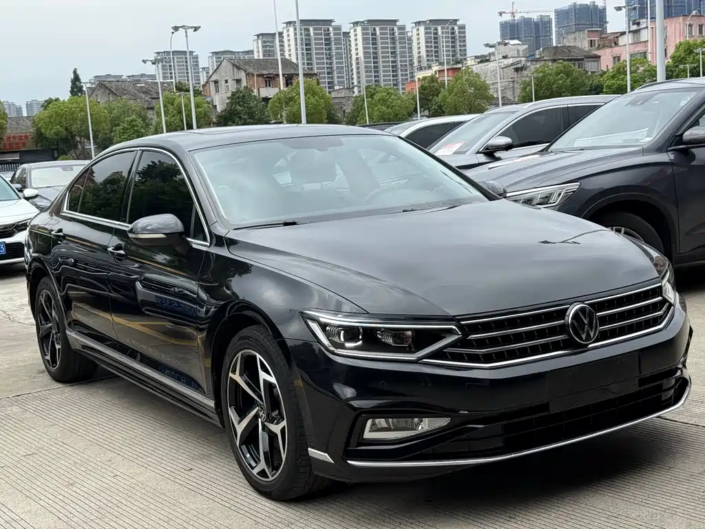 Volkswagen Magotan 2024