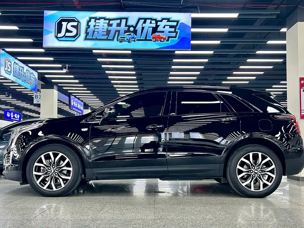Cadillac XT5 2023 — фото 3