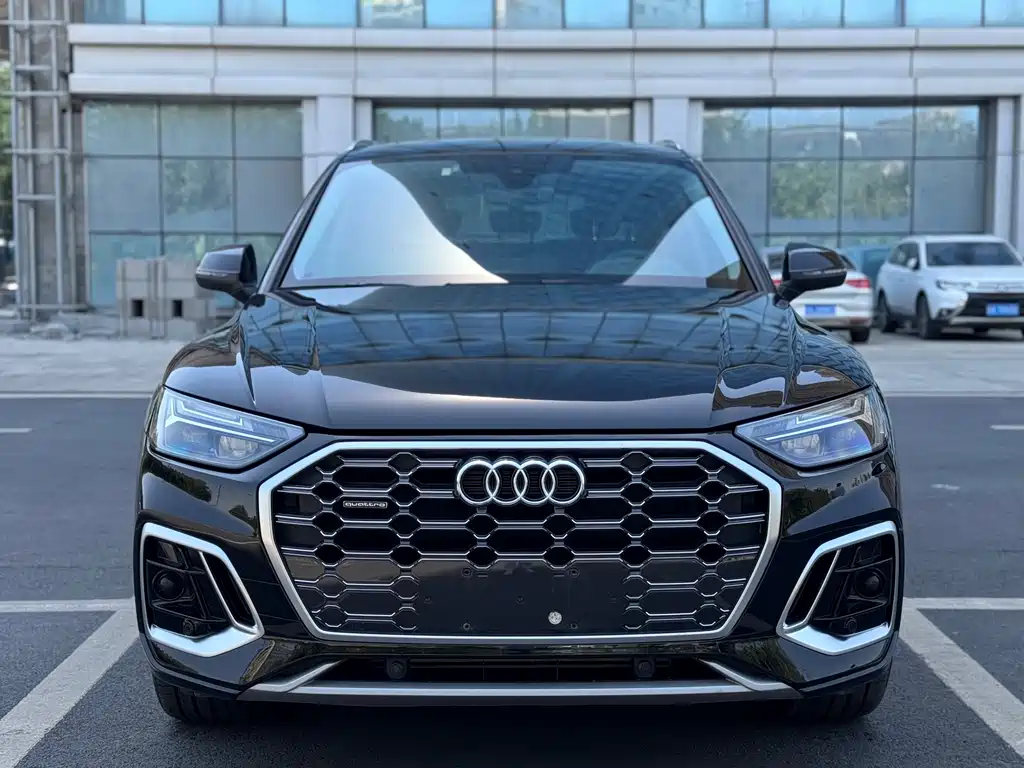Audi Q5L 2022 — фото 2
