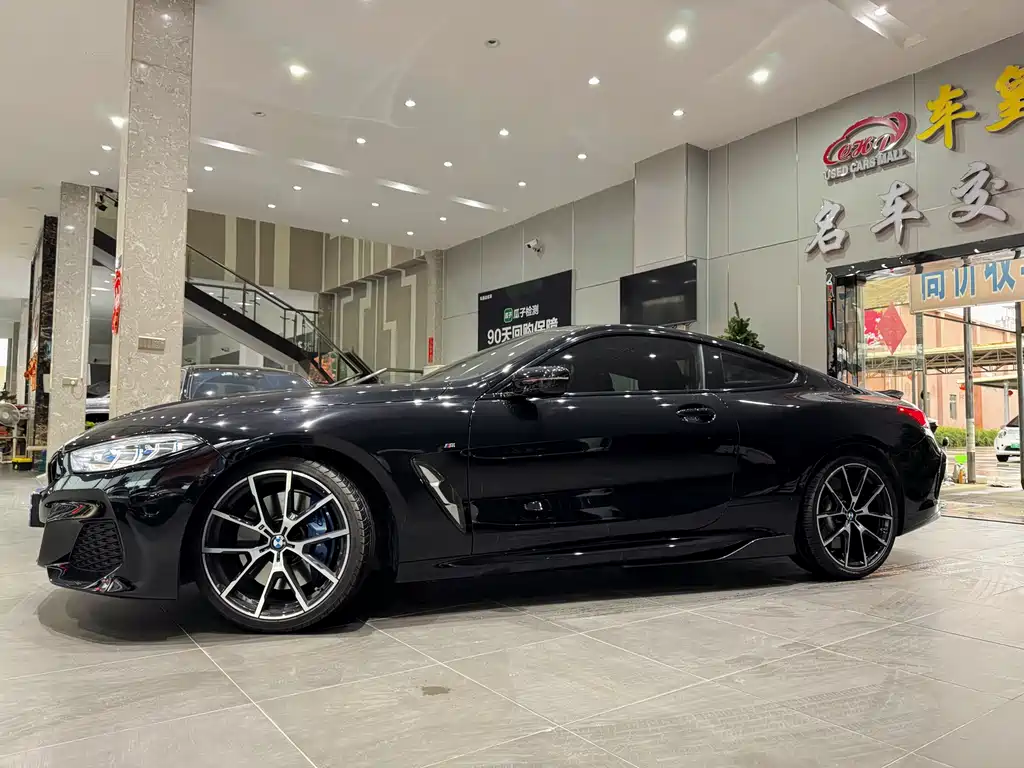 BMW 8 Series 2022 — фото 14