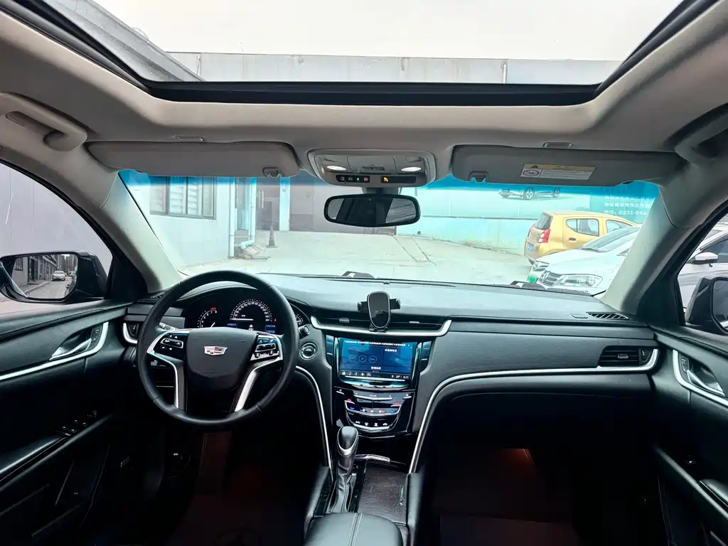 Cadillac XTS 2018 — фото 12