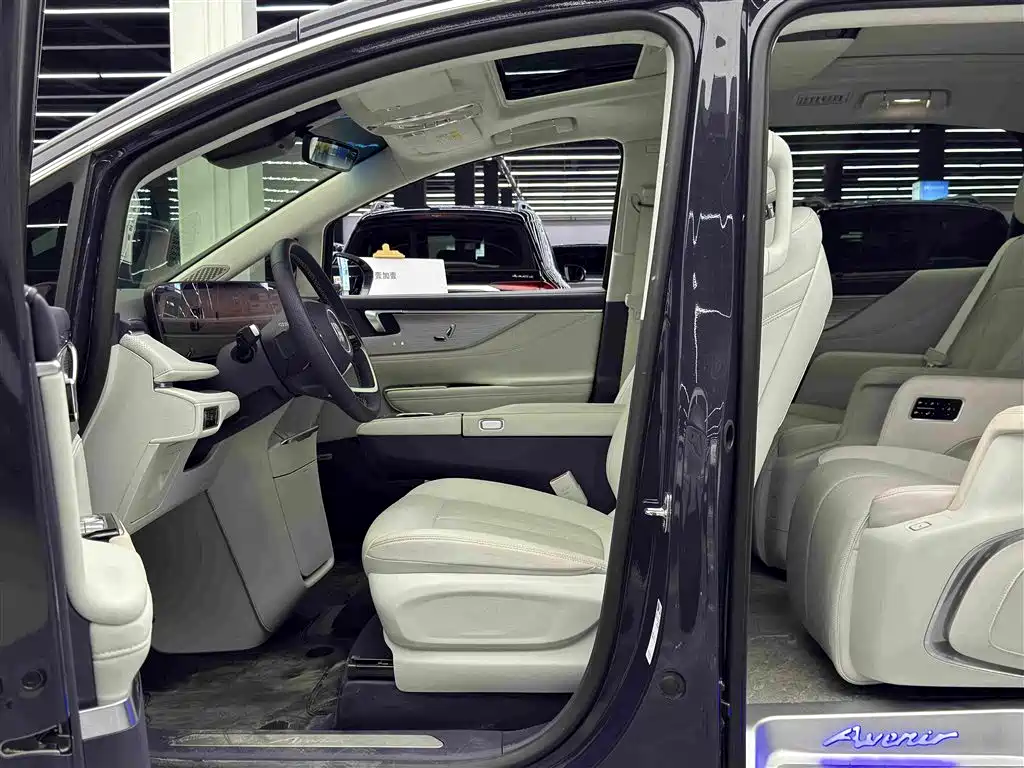 Buick GL8 Hybrid 2025 — фото 6