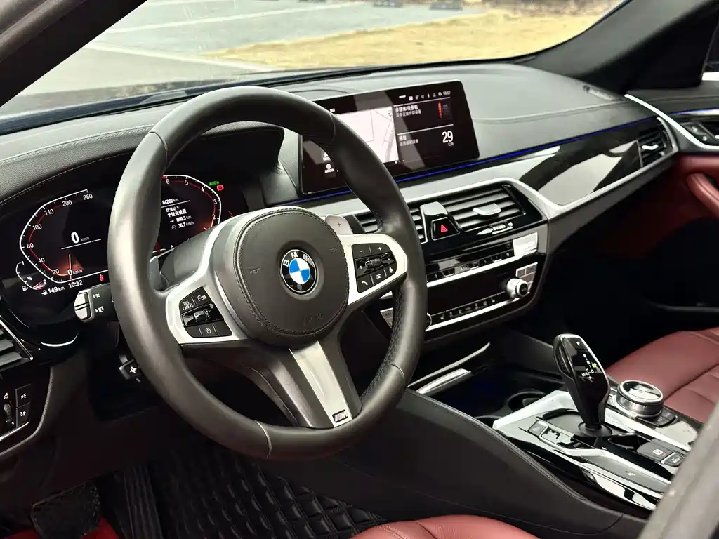 BMW 5 Series 2020 — фото 15