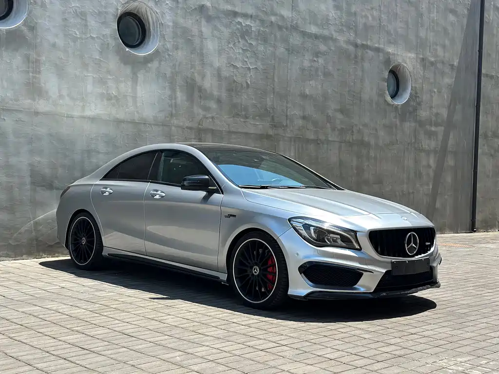 Mercedes-Benz CLA AMG 2015