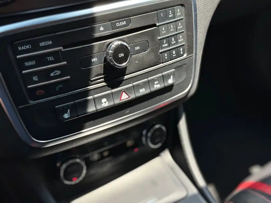 Mercedes-Benz CLA AMG 2015 — фото 21