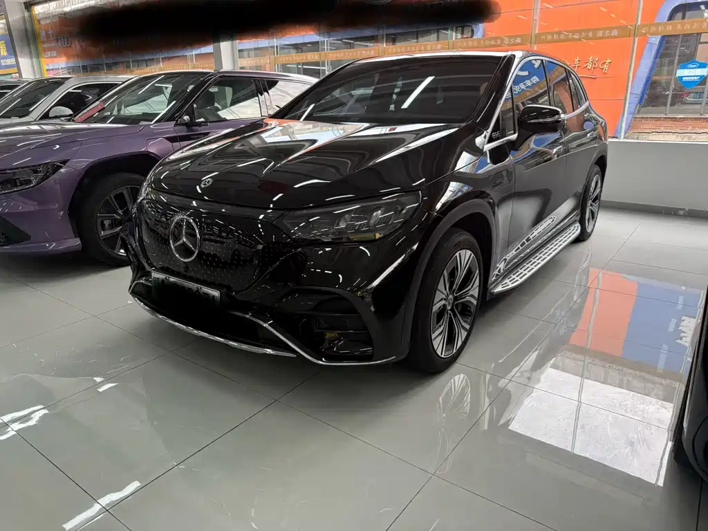 Mercedes-Benz EQE SUV 2024