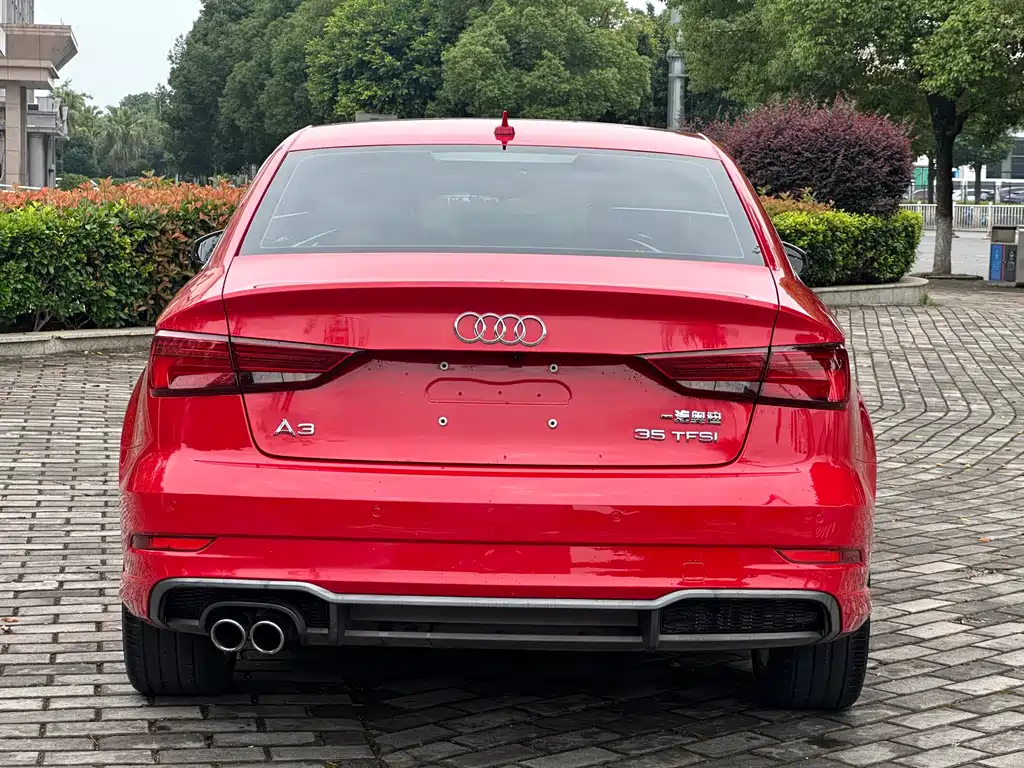 Audi A3 2018 — фото 5