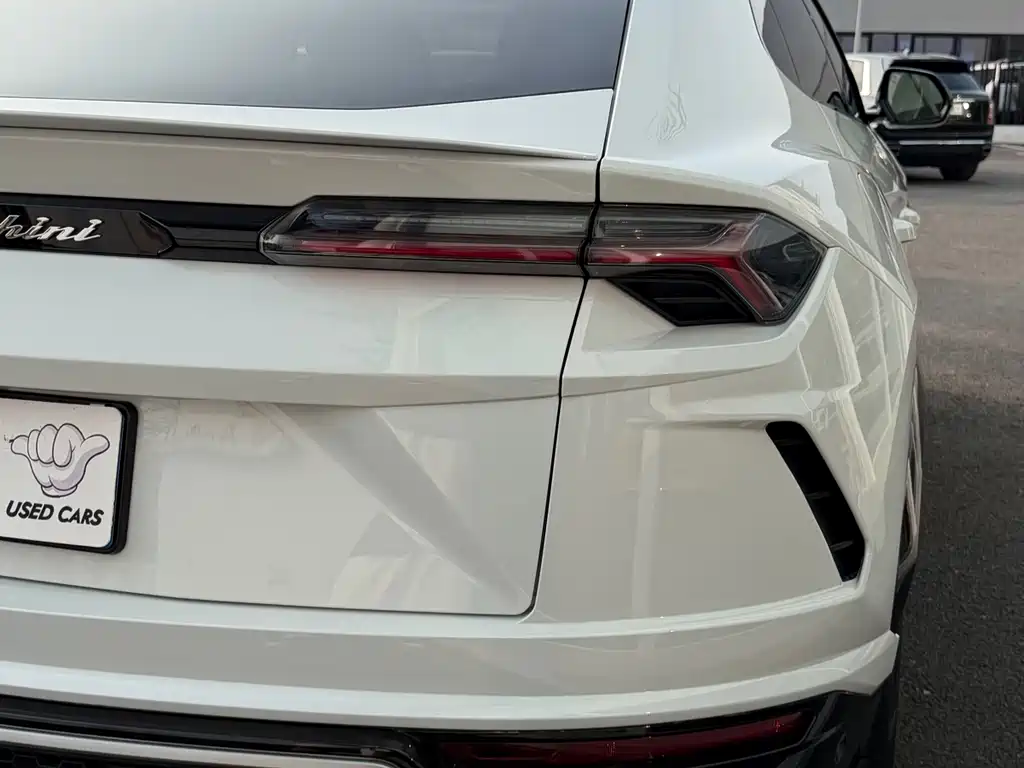 Lamborghini Urus 2019 — фото 7
