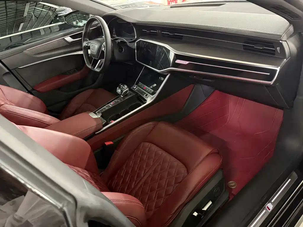 Audi A7L 2024