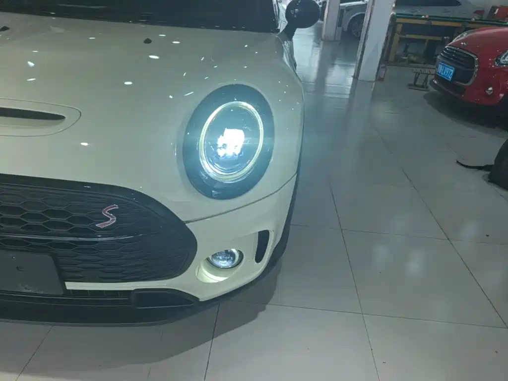 MINI Clubman 2021 — фото 24