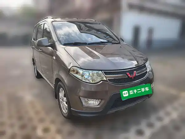 Wuling Hongguang 2017