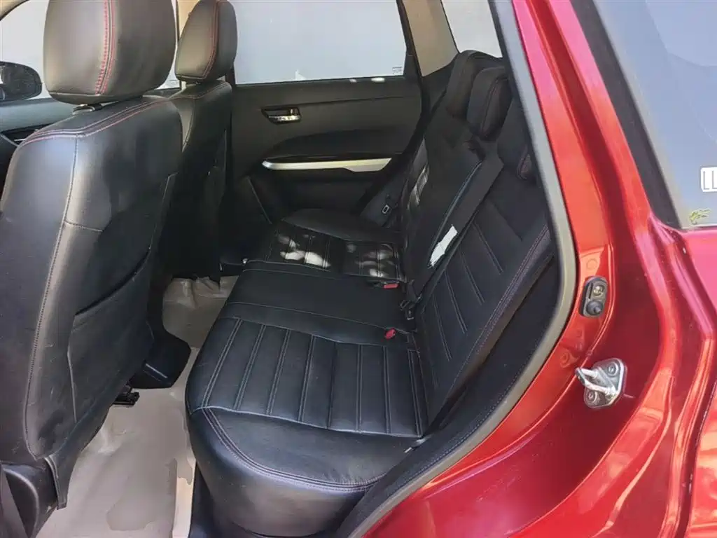 Suzuki Vitara 2016 — фото 17