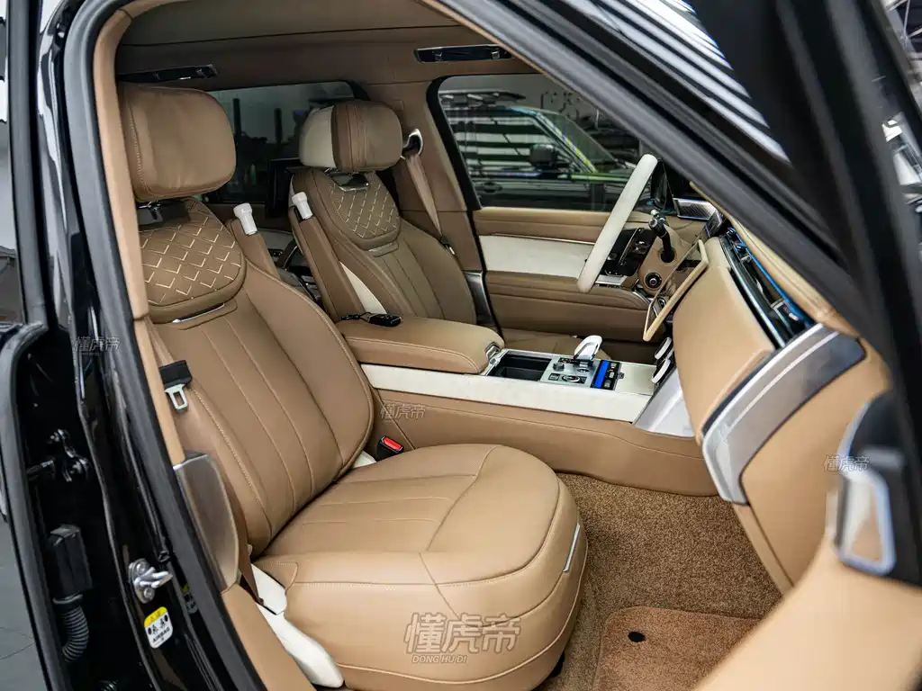 Land Rover Range Rover 2024 — фото 13